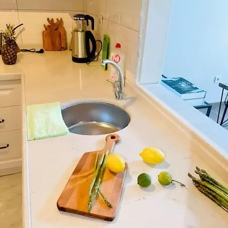 Comfortable 2+1 In Cihangir Center * איסטמבול